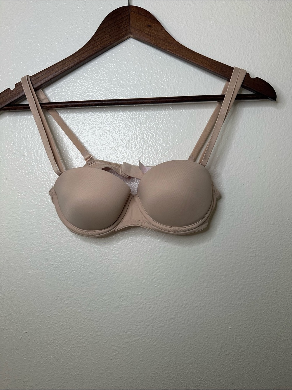 PINK Victoria's Secret Nude Wear Everywhere Push-Up Bra